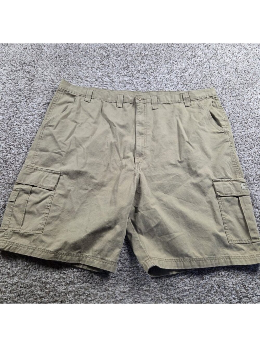 Wrangler Cargo Shorts Mens 46 Beige Utility Casual